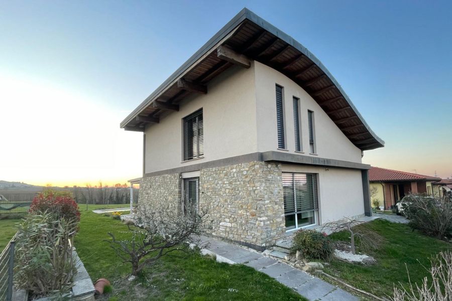 Villetta in profilati di acciaio zincati (Agazzano)